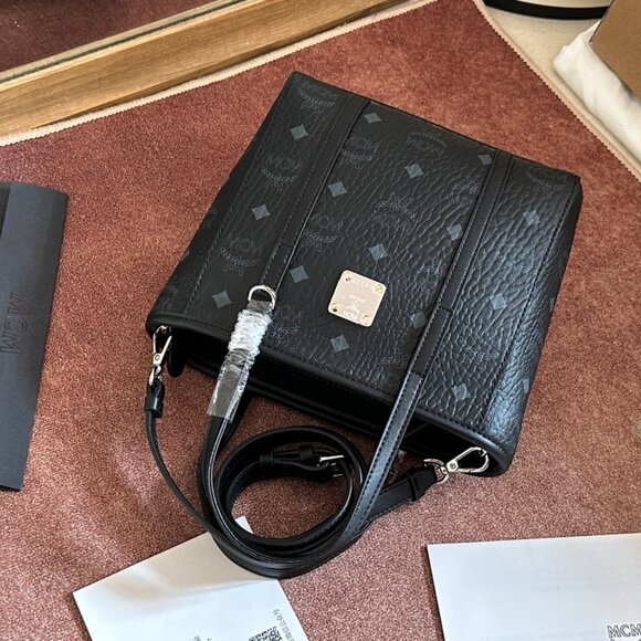 MCM mini basket AREN VISETOS zip-around shopping bag - Picture 3 of 9